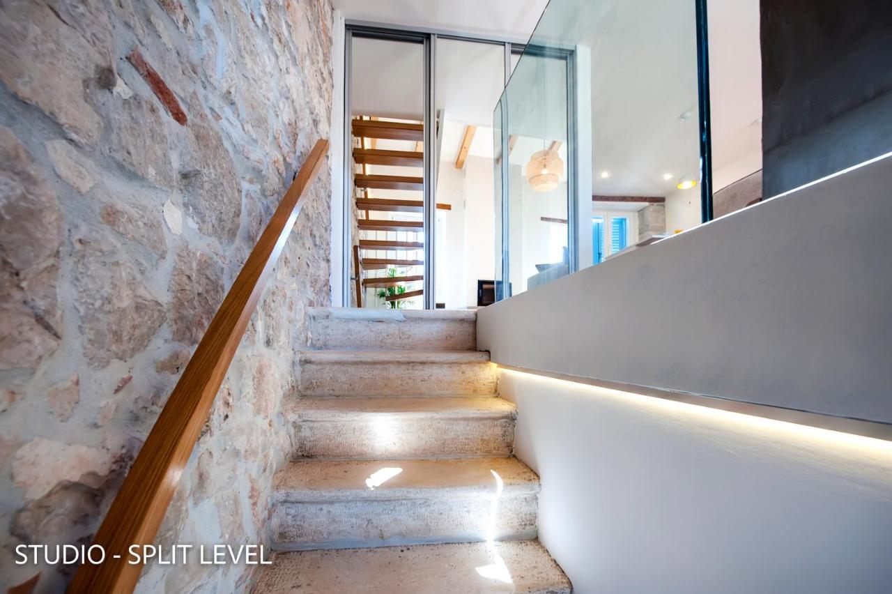 Porta Azzurra Apartments ロヴィニ エクステリア 写真