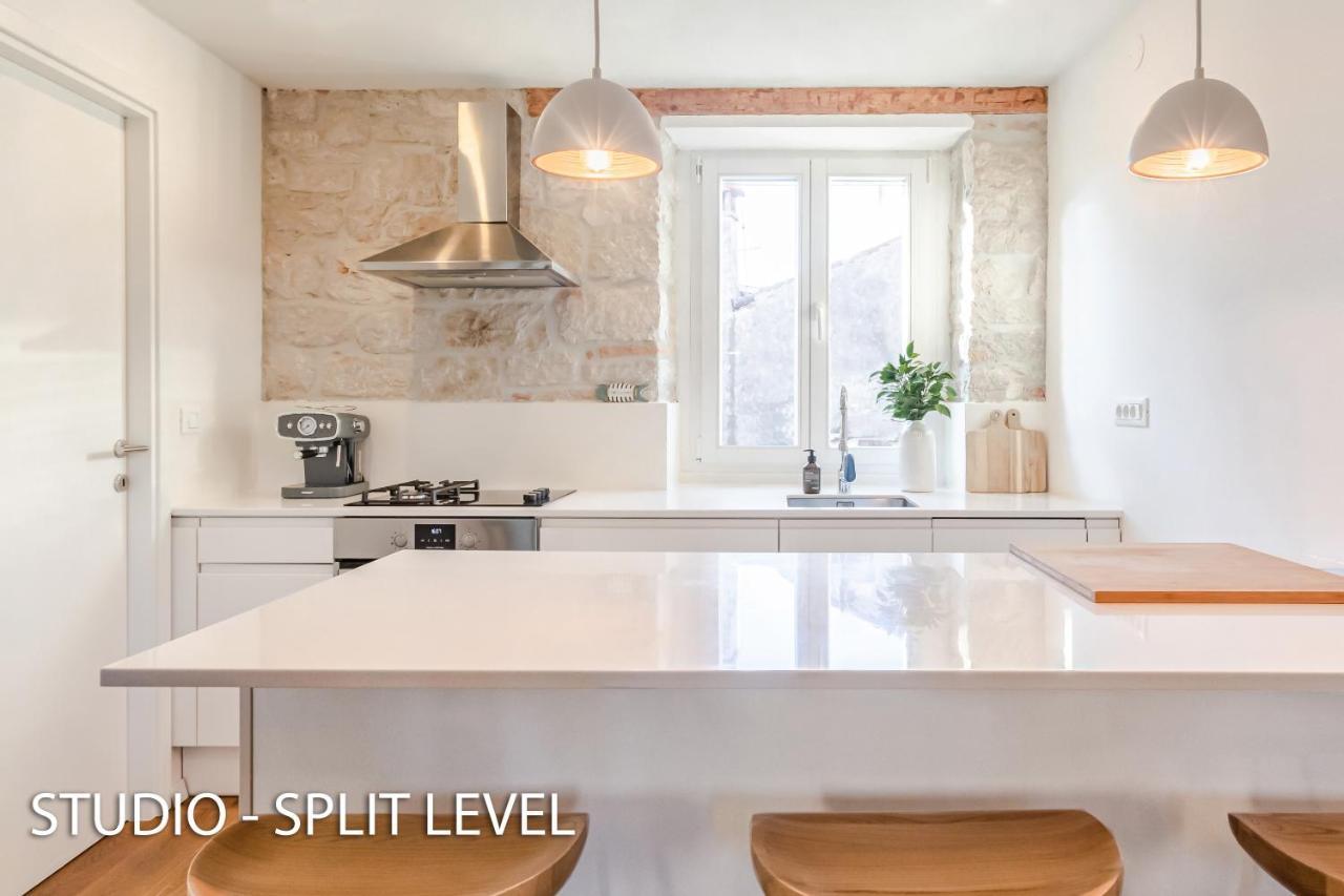 Porta Azzurra Apartments ロヴィニ エクステリア 写真